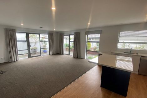 Photo of property in 30 Packard Crescent, Halswell, Christchurch, 8025