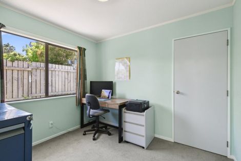 Photo of property in 7 Cathie Place, Karori, Wellington, 6012
