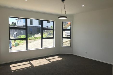 Photo of property in 10 Arataki Way, Glen Eden, Auckland, 0602