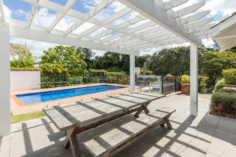 Photo of property in 60 Milton Road, Bluff Hill, Napier, 4110