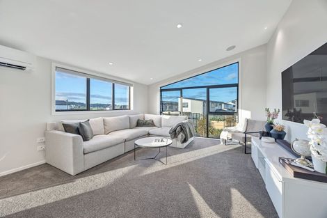 Photo of property in 39 Craigs Way, Hobsonville, Auckland, 0616