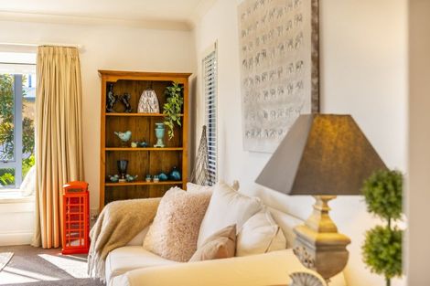 Photo of property in 32 Millennium Hill, Paraparaumu, 5032