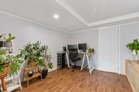 Photo of property in 2/10 Jarrah Place, Massey, Auckland, 0614
