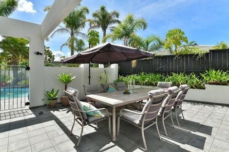 Photo of property in 8 Hobie Court, West Harbour, Auckland, 0618