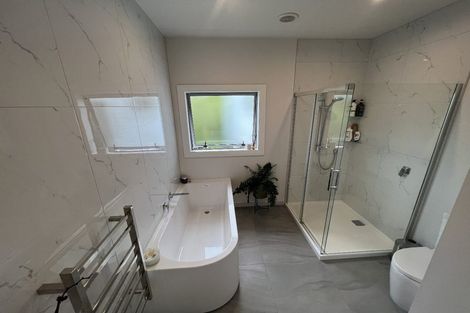 Photo of property in 14 Roys Road, Plimmerton, Porirua, 5026