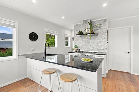 Photo of property in 1/77 Birkdale Road, Birkdale, Auckland, 0626