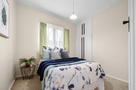 Photo of property in 3 Junction Street, Fairfield, Lower Hutt, 5011