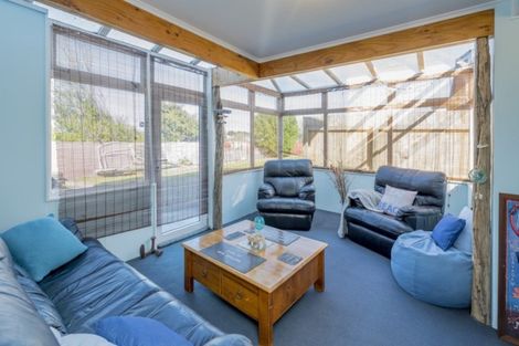 Photo of property in 6 Huia Street, Foxton Beach, Foxton, 4815