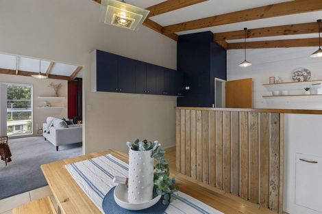 Photo of property in 8 Forest Road, Raumati South, Paraparaumu, 5032