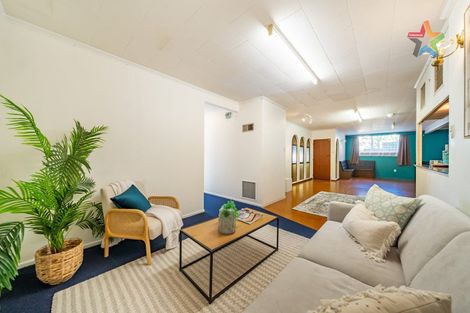 Photo of property in 111 Tirohanga Road, Tirohanga, Lower Hutt, 5010