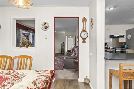 Photo of property in 35 Shakespeare Street, Leamington, Cambridge, 3432