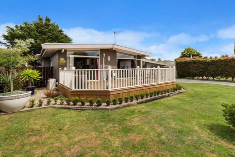Photo of property in 27 Magnolia Avenue, Opaheke, Papakura, 2113