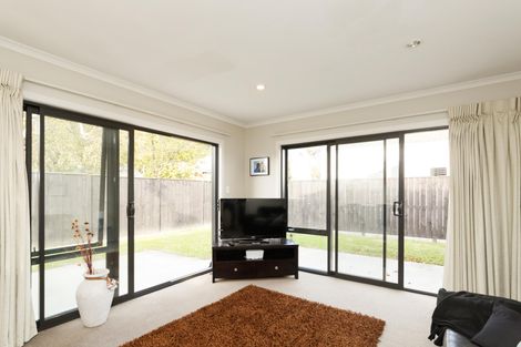 Photo of property in 159 Heretaunga Street, Palmerston North, 4414