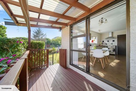 Photo of property in 16 Ransom Smyth Drive, Goodwood Heights, Auckland, 2105