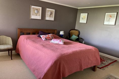 Photo of property in 339c Devon Street West, New Plymouth, 4310