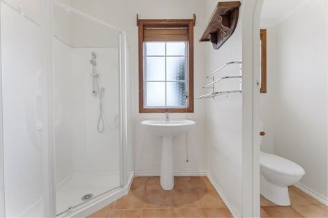 Photo of property in 88 Mangorei Road, Strandon, New Plymouth, 4312