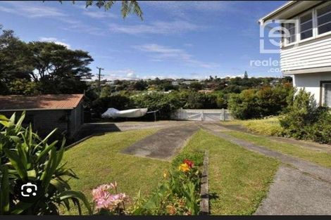 Photo of property in 50 Hebron Road, Waiake, Auckland, 0630
