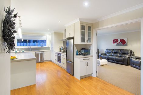 Photo of property in 12 Kereru Place, Pyes Pa, Tauranga, 3112
