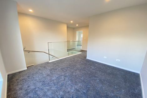 Photo of property in 3b Westall Road, New Lynn, Auckland, 0600