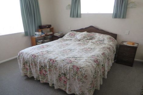 Photo of property in 24 Devon Street, Levin, 5510