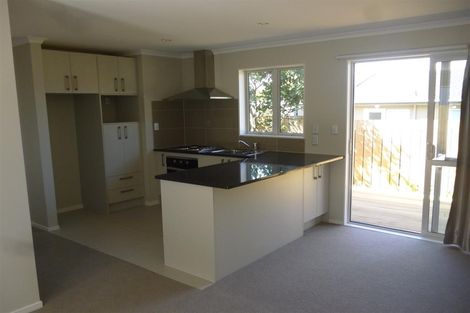 Photo of property in 72 Prince Regent Drive, Half Moon Bay, Auckland, 2012