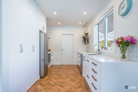 Photo of property in 17 Ropata Crescent, Boulcott, Lower Hutt, 5010