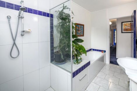 Photo of property in 28 Bell Street, Featherston, 5710