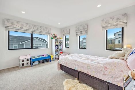 Photo of property in 13 Spyglass Street, Red Beach, 0932