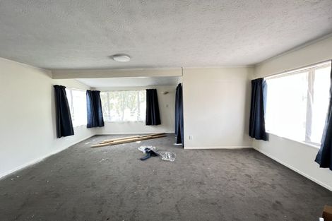 Photo of property in 50 Aviemore Drive, Highland Park, Auckland, 2010