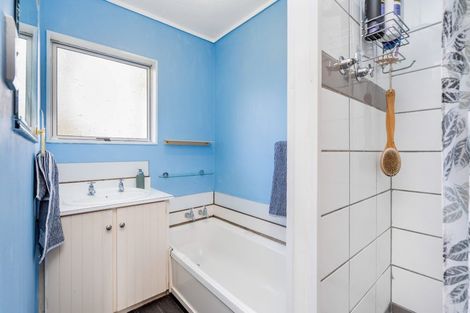 Photo of property in 1 Escalona Street, Te Kamo, Whangarei, 0112