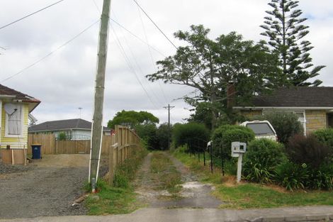 Photo of property in 22 Chippendale Crescent, Birkdale, Auckland, 0626