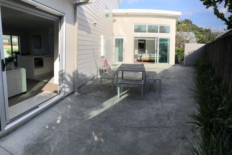 Photo of property in 1 Palm Grove, Waihi Beach, 3611