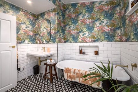 Photo of property in 100 Revans Street, Featherston, 5710