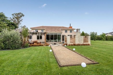 Photo of property in 21 Teviotview Place, Amberley, 7410