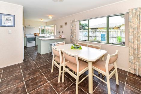 Photo of property in 21 Settlers Cove, Weymouth, Auckland, 2103