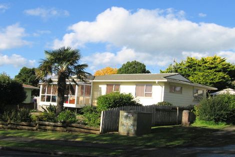 Photo of property in 4 Almay Place, Clover Park, Auckland, 2019