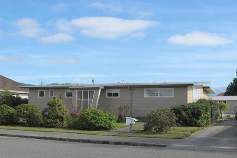 Photo of property in 4 Studholme Street, Waimate, 7924