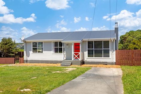 Photo of property in 31 Whanga Crescent, Titahi Bay, Porirua, 5022