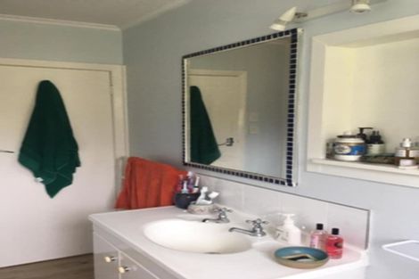 Photo of property in 10 Forest Road, Pinehaven, Upper Hutt, 5019