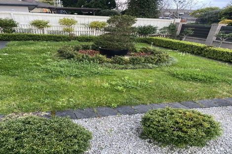 Photo of property in 30 Lewisham Street, Highland Park, Auckland, 2010