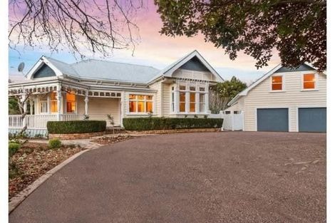 Photo of property in 366 Rimmer Road, Helensville, 0875