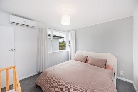 Photo of property in 37 Waterloo Crescent, Hokowhitu, Palmerston North, 4410