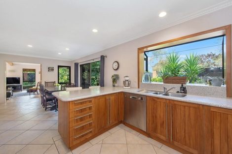 Photo of property in 32 Cooper Place, Chedworth, Hamilton, 3210