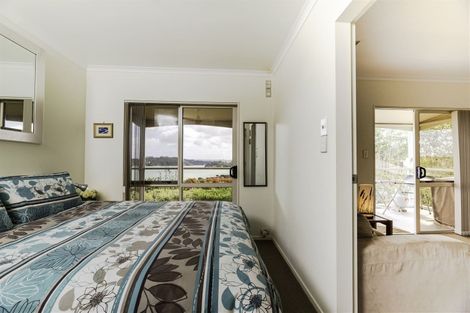 Photo of property in 9 Toi Track, Russell, 0272