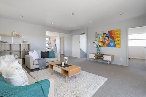 Photo of property in 31 Huka Road, Birkenhead, Auckland, 0626