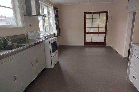 Photo of property in 6 Wainhouse Street, Stokes Valley, Lower Hutt, 5019