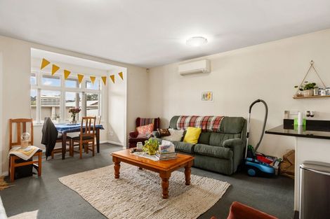 Photo of property in 130 Wallace Street, Mount Cook, Wellington, 6021