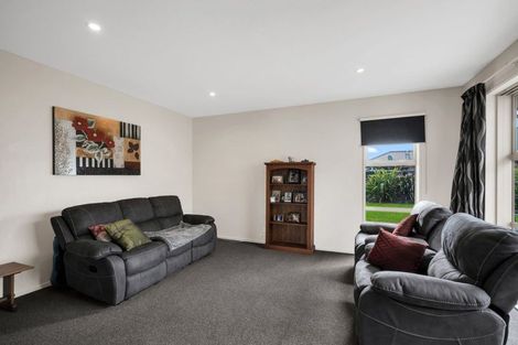 Photo of property in 13 Brockelbank Drive, Kaiapoi, 7630