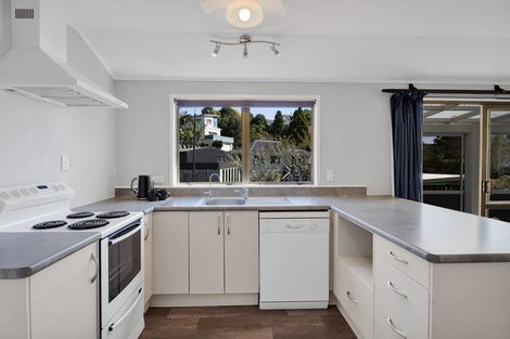 Photo of property in 87 Heta Road, Highlands Park, New Plymouth, 4312