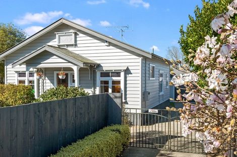 Photo of property in 84 Te Aroha Street, Hamilton East, Hamilton, 3216